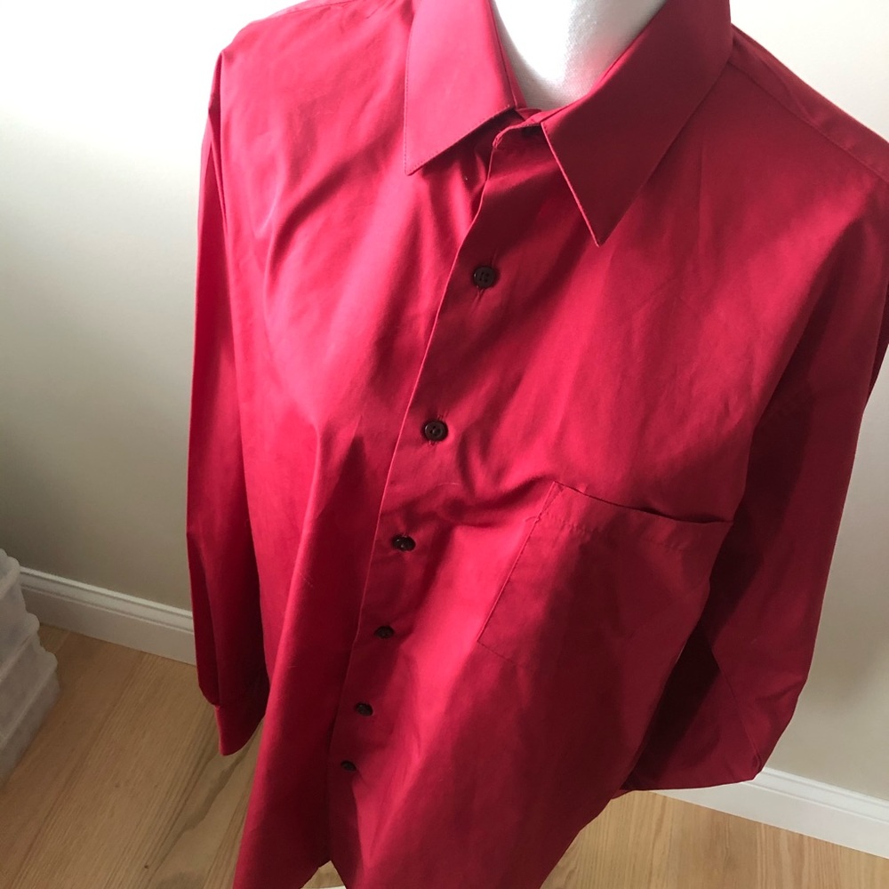 Van Heusen Button Down Shirt - Picture 4 of 6